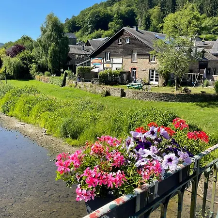 La Semois A Mouzaive Sur Semois Feriehus *